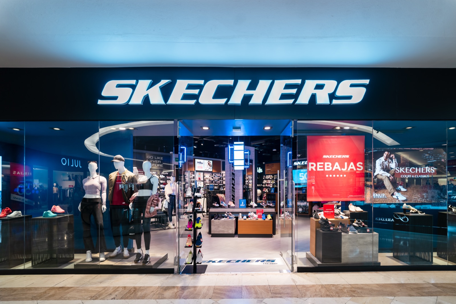 Skechers